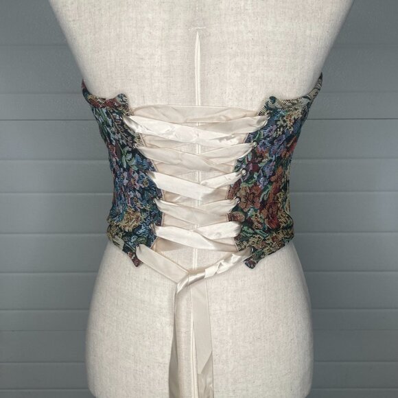 Tic Toc Floral Bouquet Corsete Top - Picture 2 of 6
